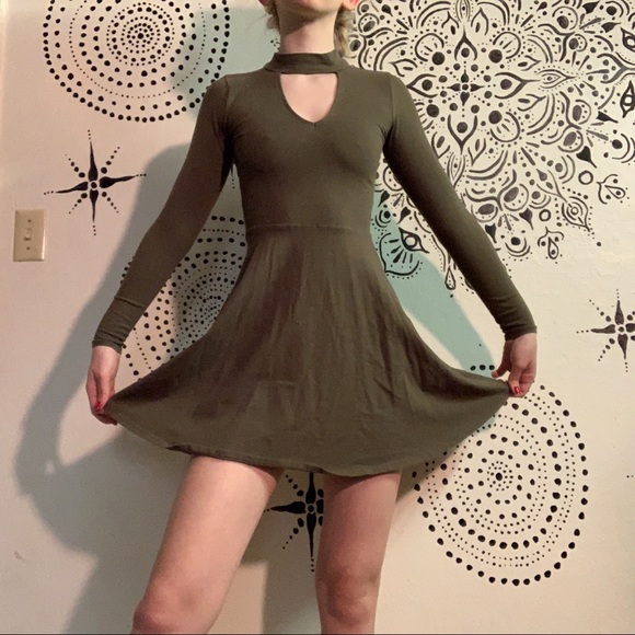 Mock Neck Cutout Skater Dress - Picture 3 of 4